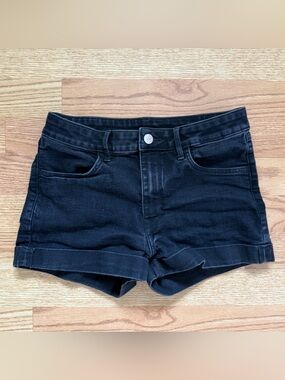 Women’s Black Denim Roll-Hem Shorts